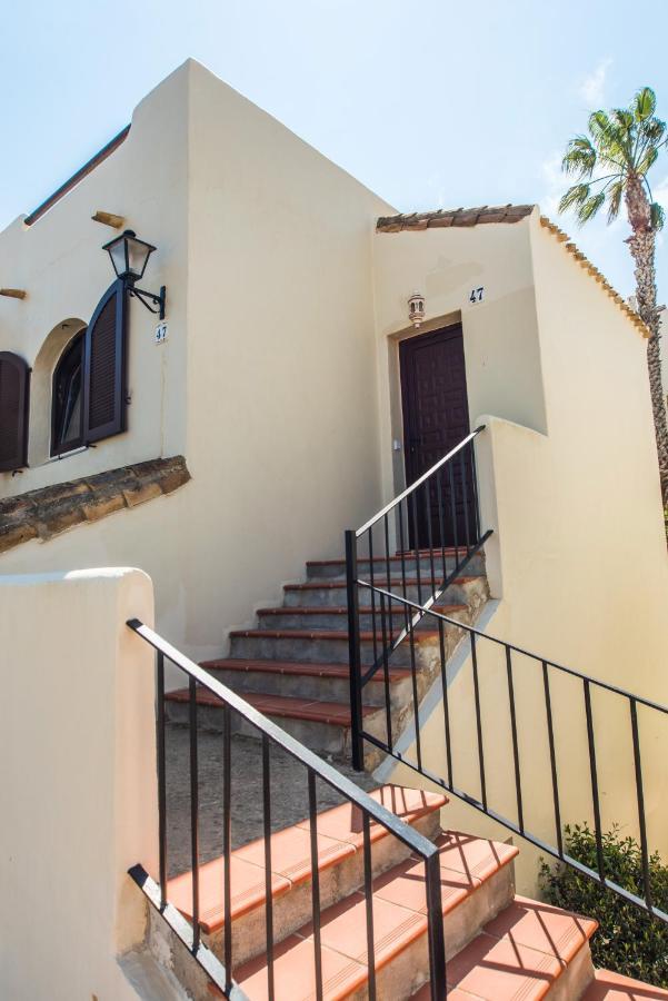 Luxurioese Und Grossraeumige Villa Mit Community Pool, Sicht Auf Das Mittelmeer Sowie Dem Mar Menor, La Manga Club Atamaría Екстериор снимка