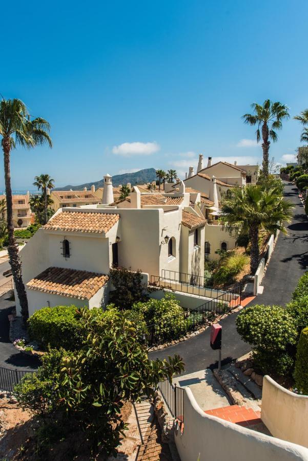 Luxurioese Und Grossraeumige Villa Mit Community Pool, Sicht Auf Das Mittelmeer Sowie Dem Mar Menor, La Manga Club Atamaría Екстериор снимка
